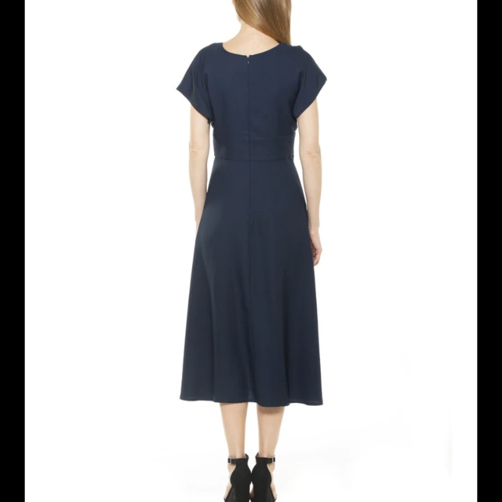 COS NAVY POCKETED MIDI WITH PINTUCK HEM WORN 1x size 8 EUC